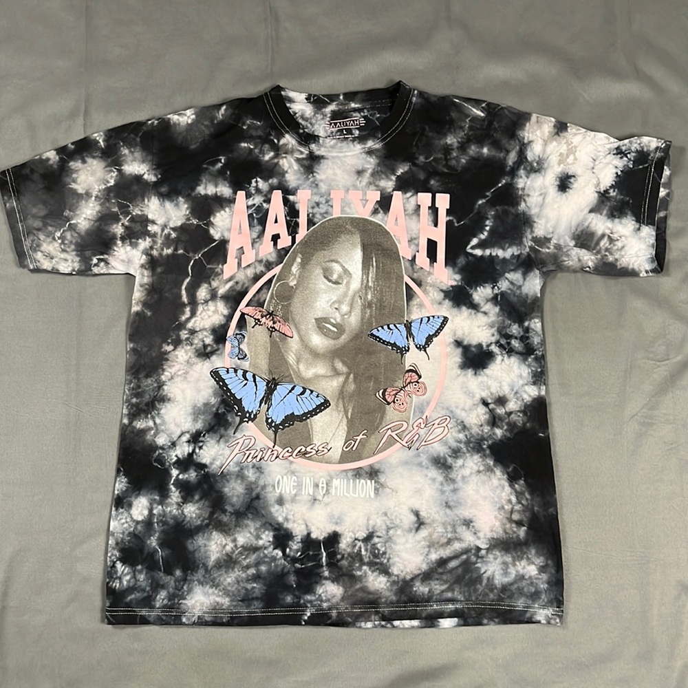 Aaliyah Tie Dye T-Shirt One in a Million | Large